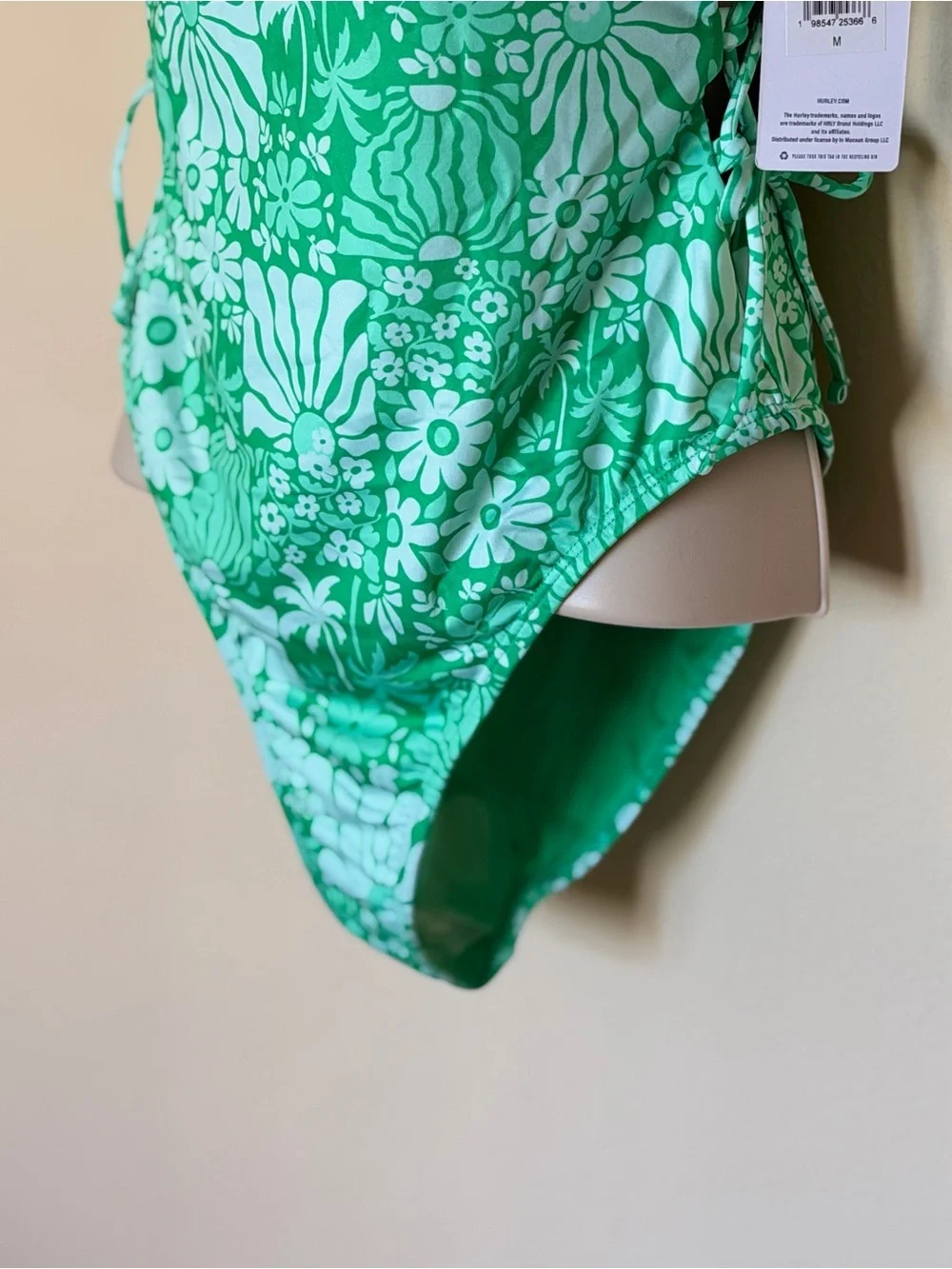 NWT Size Medium Hurley Green Daisy One Piece Swimsuit
